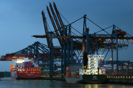 Hafen Hamburg, Schiffe, Nacht, Foto Manfred Freye